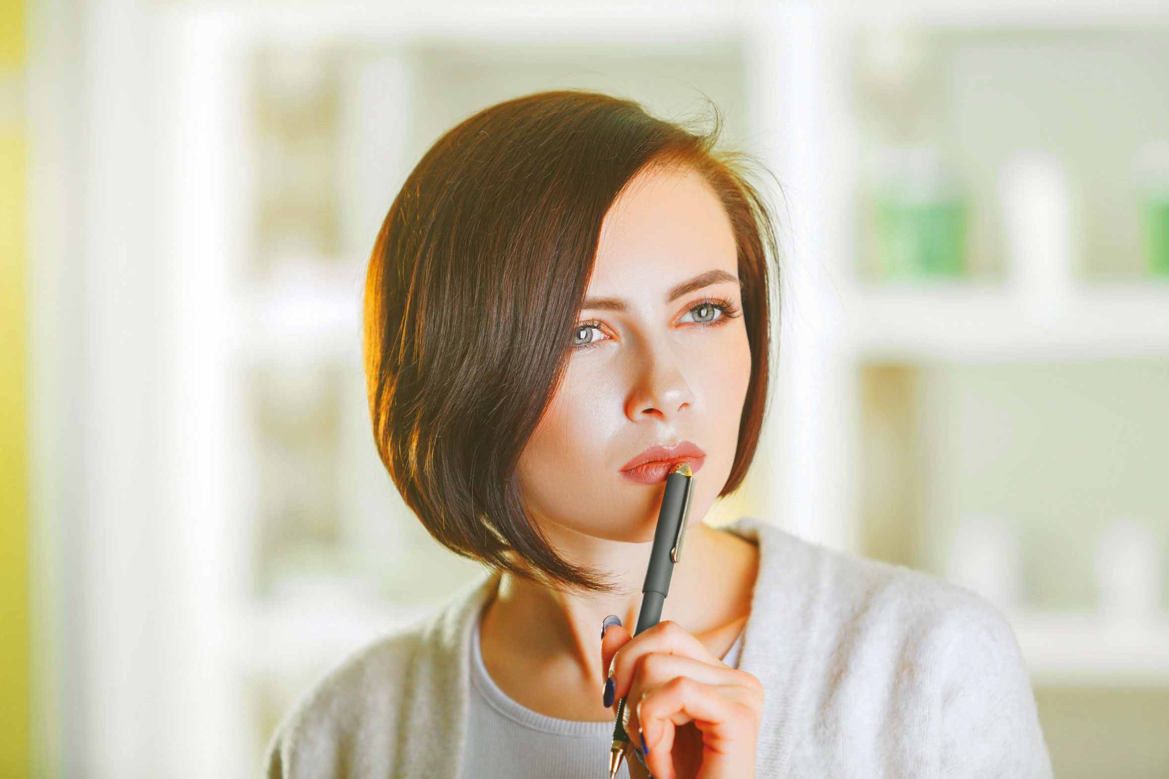 Frau mit fragendem Blick